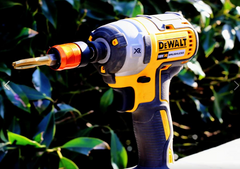 How to select the right impact wrench or impact driver for VersaDrive tools